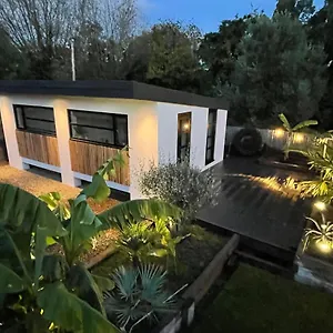 River With Jacuzzi Fire And Boat Hire Holiday home