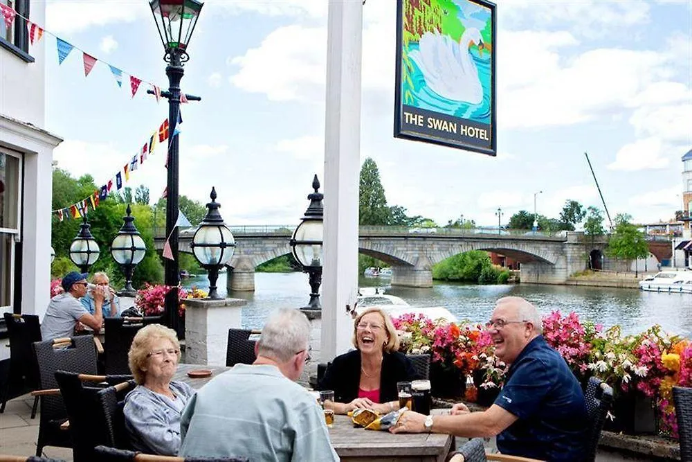 The Swan Hotel Staines-upon-Thames Inn